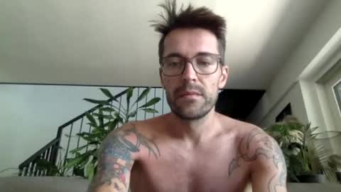 Snapshot of ramler0815 chatting on July 9, 8:51 am ramler0815 online show from July 9, 8:51 am