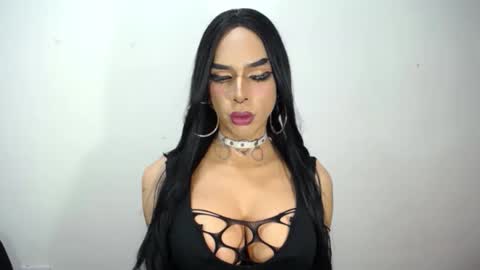 Snapshot of ramonasmit chatting on October 31, 9:49 pm RamonaSmit online show from October 31, 9:49 pm