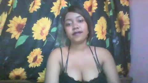 Snapshot of ranah23 chatting on May 14, 5:47 am ranah23 online show from May 14, 5:47 am