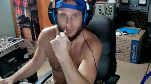 Randall online show from August 5, 6:44 pm