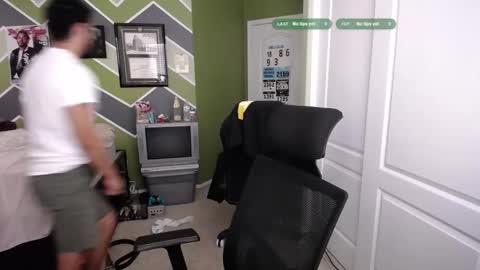 Snapshot of randomink3 chatting on October 5, 10:18 pm randomink3 online show from October 5, 10:18 pm