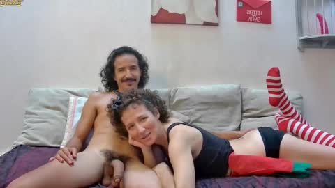 Snapshot of randomshuffle chatting on December 21, 5:51 pm MR DJ Randomshuffle friends playing with sexual energy live - OMG we are back online show from December 21, 5:51 pm