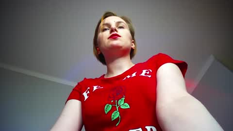 Snapshot of randycherry chatting on July 28, 6:20 pm Cherry Miss Cherry online show from July 28, 6:20 pm