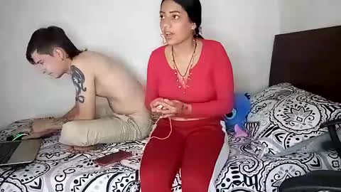 Snapshot of rangel_sex chatting on January 15, 12:30 am Rangel and Lola online show from January 15, 12:30 am