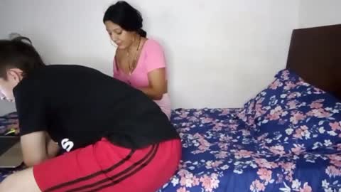 Snapshot of rangel_sex chatting on January 25, 2:04 am Rangel and Lola online show from January 25, 2:04 am