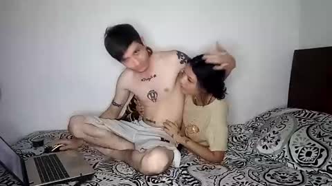 Snapshot of rangel_sex chatting on February 17, 12:54 am Rangel and Lola online show from February 17, 12:54 am