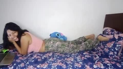 Snapshot of rangel_sex chatting on March 5, 11:27 pm Rangel and Lola online show from March 5, 11:27 pm