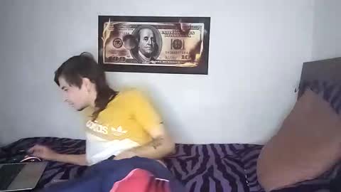 Snapshot of rangel_sex chatting on November 4, 10:20 pm Rangel and Lola online show from November 4, 10:20 pm