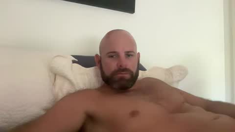 Snapshot of ransguy chatting on January 1, 12:00 am ransguy online show from January 1, 12:00 am