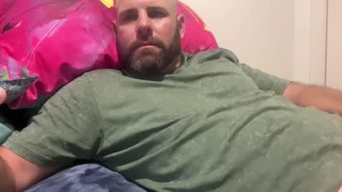 Snapshot of ransguy chatting on January 18, 12:46 am ransguy online show from January 18, 12:46 am