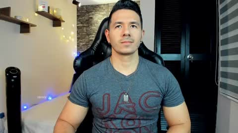 Snapshot of ransoj chatting on February 26, 12:38 am Jonas online show from February 26, 12:38 am