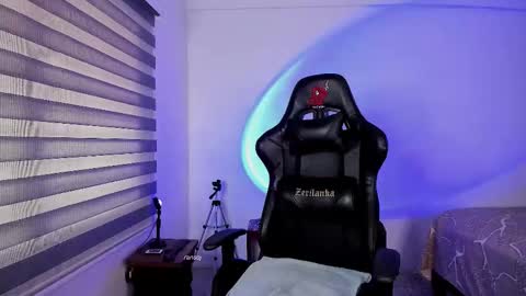 Snapshot of ransoj chatting on November 26, 3:13 pm Jonas online show from November 26, 3:13 pm