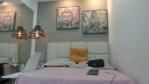 Raphael Nyon online show from March 8, 3:21 am