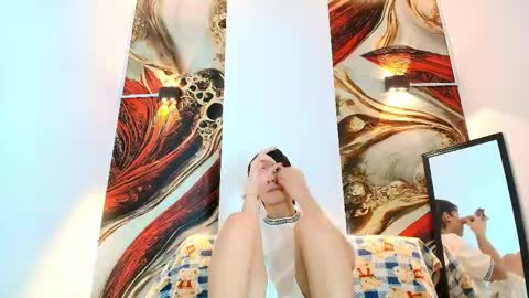 raphael_nyon1 online show from May 2, 4:17 am