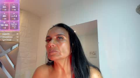 Snapshot of raquel_moore chatting on January 19, 9:34 pm Raquel Moore online show from January 19, 9:34 pm