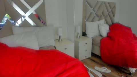 Snapshot of raquel_moore chatting on February 4, 2:07 am Raquel Moore online show from February 4, 2:07 am