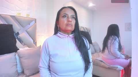 Snapshot of raquel_moore chatting on September 23, 11:35 am Raquel Moore online show from September 23, 11:35 am