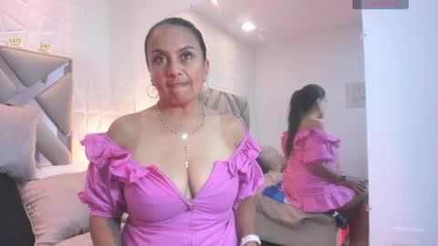 Snapshot of raquel_moore chatting on September 26, 12:53 pm Raquel Moore online show from September 26, 12:53 pm
