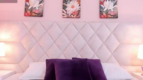 Snapshot of raquelhyde_ chatting on June 24, 8:30 pm raquel Hyde online show from June 24, 8:30 pm