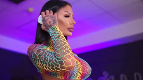 Raquelle online show from February 1, 9:51 pm