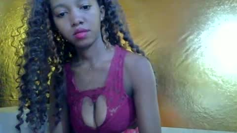 Snapshot of rasoanirinaa chatting on June 21, 5:15 pm rasoanirinaa online show from June 21, 5:15 pm