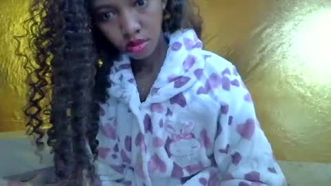 Snapshot of rasoanirinaa chatting on June 24, 1:37 am rasoanirinaa online show from June 24, 1:37 am