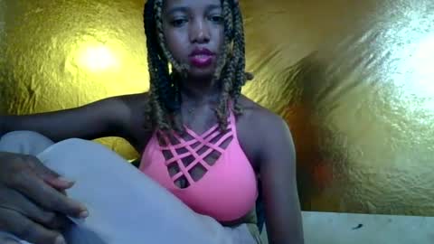 Snapshot of rasoanirinaa chatting on June 27, 12:33 pm rasoanirinaa online show from June 27, 12:33 pm
