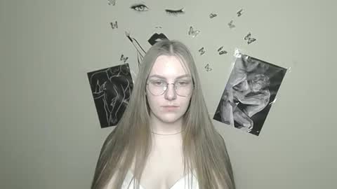 raspberry0101 online show from January 30, 8:21 pm