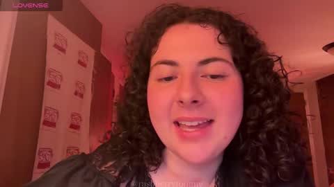 Snapshot of raspberrytommy chatting on December 2, 8:48 pm Tommy online show from December 2, 8:48 pm