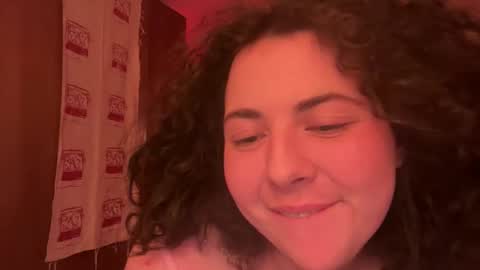 Snapshot of raspberrytommy chatting on December 18, 4:29 am Tommy online show from December 18, 4:29 am