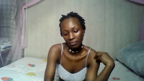 Snapshot of rasta_berry chatting on June 19, 6:18 am rasta online show from June 19, 6:18 am