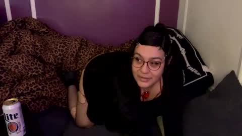 Rattlesnake Bitch 666 online show from November 29, 4:48 am