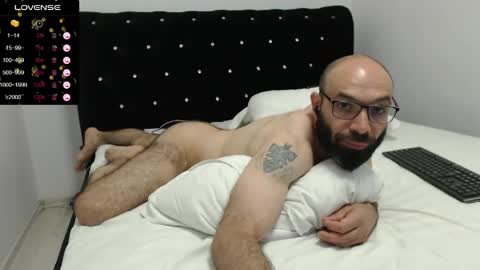 Snapshot of raul27big chatting on June 4, 6:14 pm RaulWildBoy27 online show from June 4, 6:14 pm