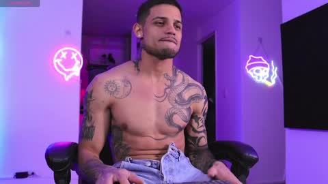 Snapshot of rausch77 chatting on January 2, 9:11 am rausch77 online show from January 2, 9:11 am