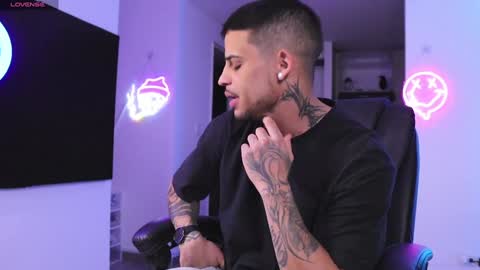 Snapshot of rausch77 chatting on January 23, 7:00 am rausch77 online show from January 23, 7:00 am