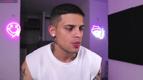 Snapshot of rausch77 chatting on February 8, 6:12 am rausch77 online show from February 8, 6:12 am