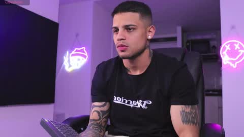 Snapshot of rausch77 chatting on February 12, 7:55 am rausch77 online show from February 12, 7:55 am