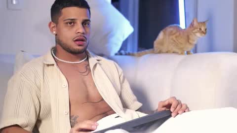 Snapshot of rausch77 chatting on November 9, 7:28 am rausch77 online show from November 9, 7:28 am