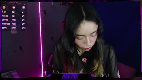   online show from December 15, 9:45 am