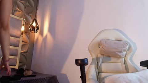 Snapshot of rave_paradise chatting on September 26, 11:03 am   online show from September 26, 11:03 am