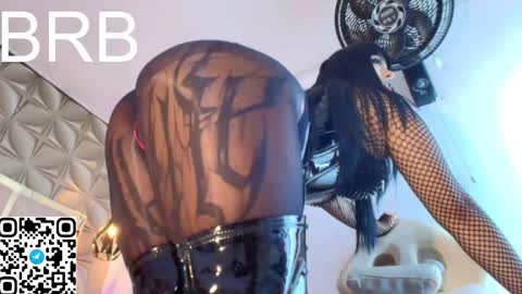   online show from January 14, 11:05 am