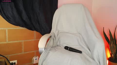 Snapshot of raven06_ chatting on February 8, 3:52 am Raven online show from February 8, 3:52 am