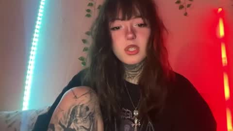 Snapshot of raven_armor chatting on June 28, 4:24 pm raven_armor online show from June 28, 4:24 pm