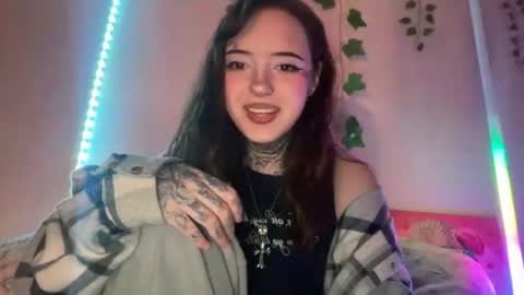 Snapshot of raven_armor chatting on June 29, 5:57 pm raven_armor online show from June 29, 5:57 pm