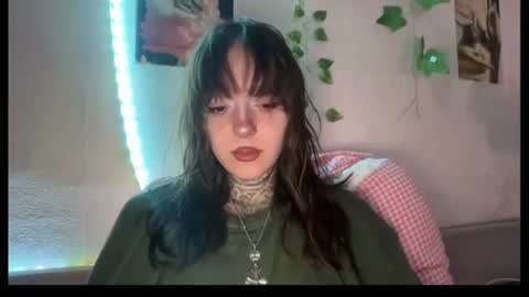Snapshot of raven_armor chatting on July 5, 6:04 pm raven_armor online show from July 5, 6:04 pm