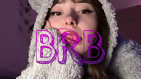 Snapshot of raven_armor chatting on July 15, 6:35 pm raven_armor online show from July 15, 6:35 pm