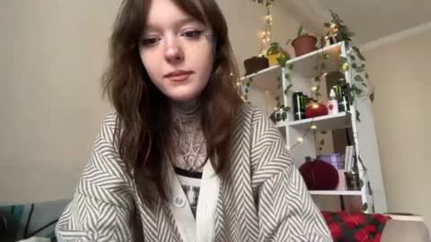 Snapshot of raven_armor chatting on July 27, 12:56 pm raven_armor online show from July 27, 12:56 pm