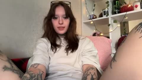 Snapshot of raven_armor chatting on July 28, 3:21 pm raven_armor online show from July 28, 3:21 pm