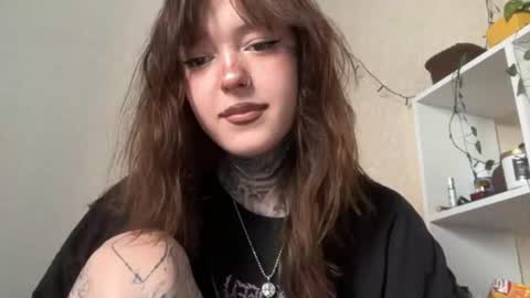Snapshot of raven_armor chatting on August 2, 1:20 pm raven_armor online show from August 2, 1:20 pm