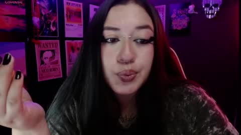 Snapshot of raven_darkk chatting on April 27, 11:47 pm Raven online show from April 27, 11:47 pm